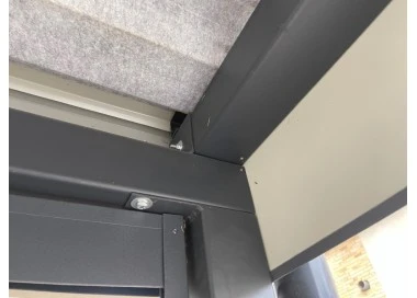 Tettoia per auto Carport in Acciaio 6x6m con pareti 1+0