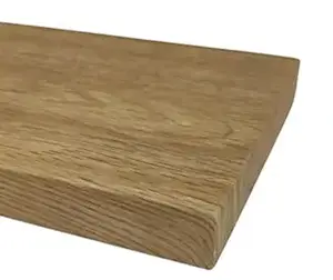Davanzale con fresatura tipo &ldquo;Deska&rdquo; con bordo dritto leggermente arrotondato &ndash; aspetto naturale ispirato al legno.
